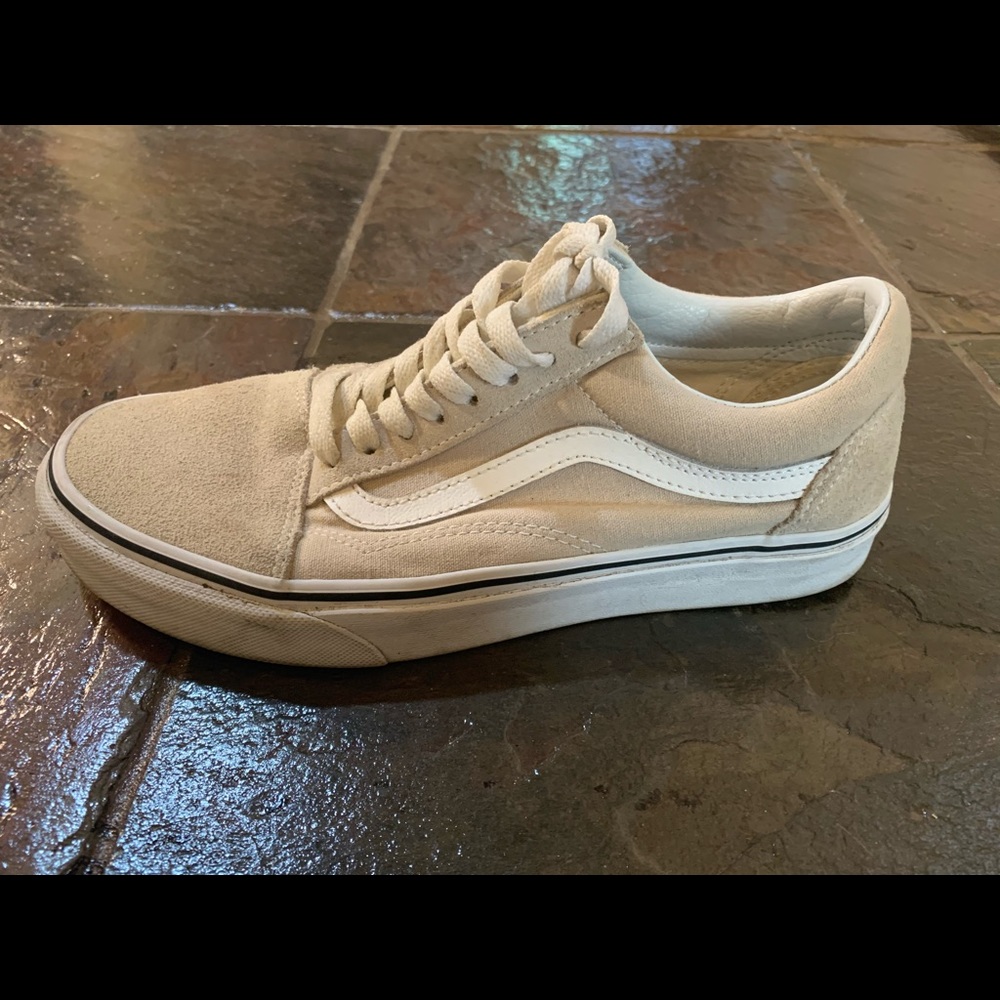 Vans Old Skool sk8 shoes in cream...  barely worn